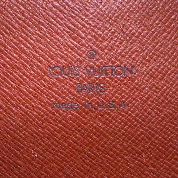 LOUIS VUITTON Authentic Brown Monogram Shoulder Bag - Picture 16 of 16